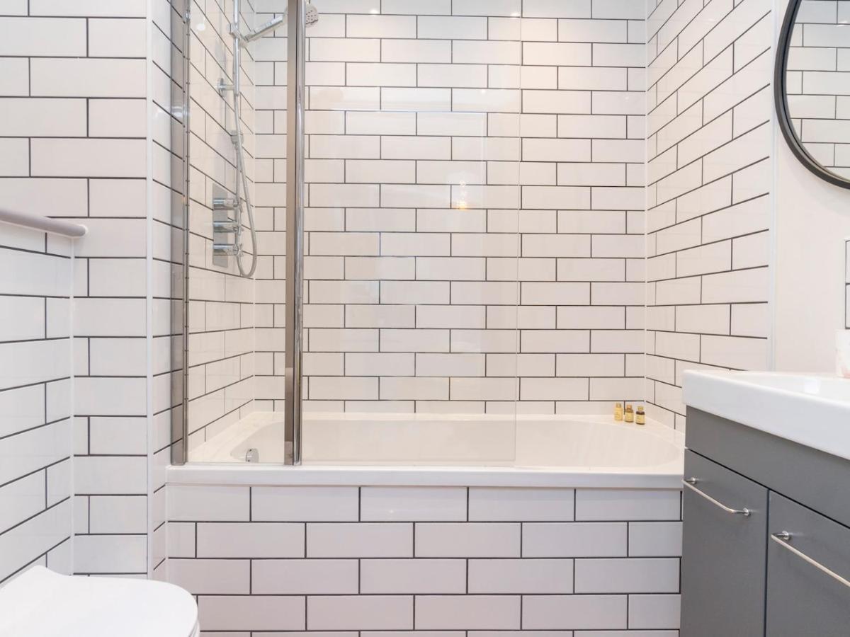Appartement Pass The Keys Stunning 2 Bed Retreat In The Heart Of Bath Extérieur photo
